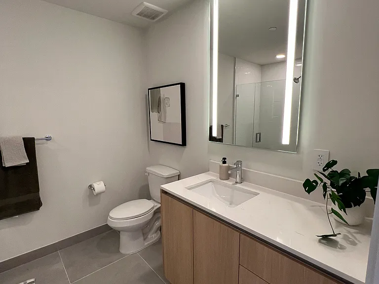 119 NW 29th St #3 — Photo 4