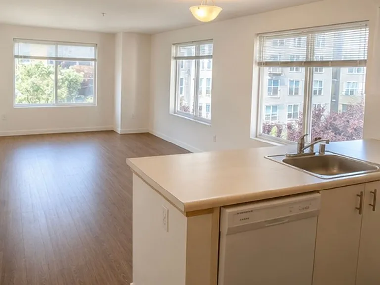 Alderview - 300 11th Ave — Photo 14