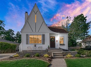 520 E Clark St, Crown Point, IN 46307