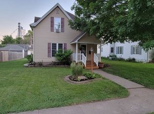 221 W Elder St, Dike, IA 50624