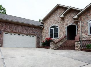 15 Purista Ln, Hot Springs Village, AR 71909