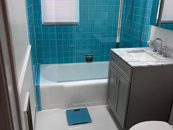 3rd image of 135 1/2 S Orlando Ave