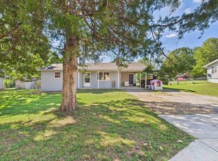 412 Cooper St, Mountain Home, AR 72653