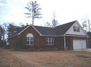 104 Camden Sq, Sanford, NC 27330