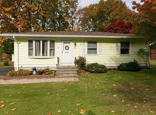 5 Hingham Rd, Worcester, MA 01606