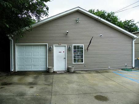 2nd image of 2518 Winford Ave