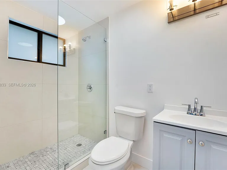 6566 SW 35th St — Photo 26