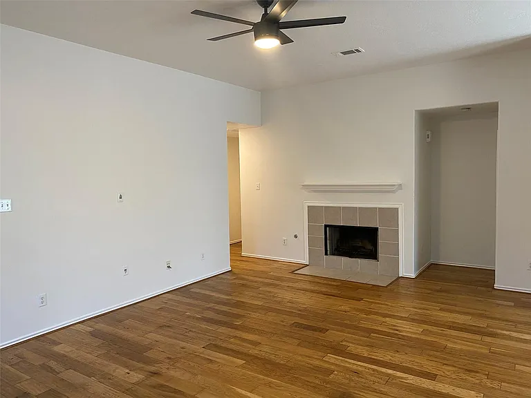 5523 Autumn Ash Ln — Photo 6