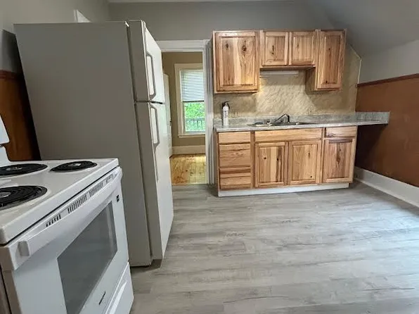 583 Main St #6, Westbrook, ME 04092