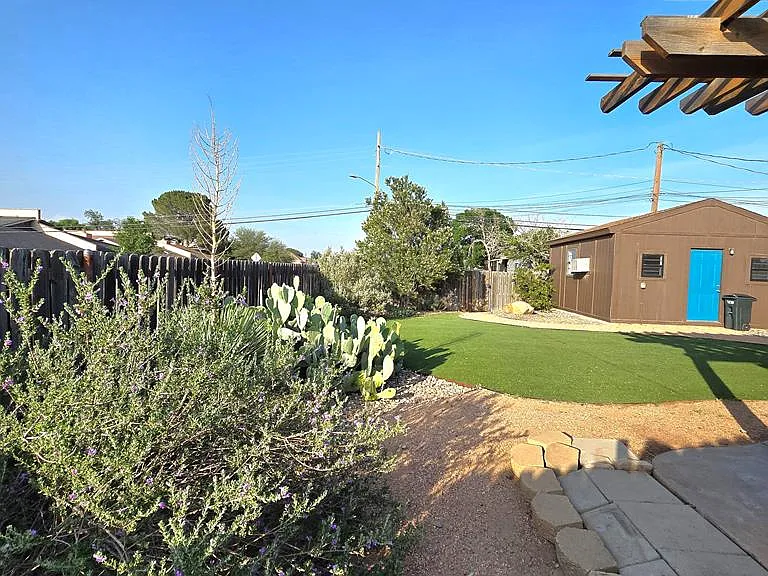 2602 N Pecos St #A — Photo 9