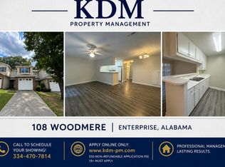108 Woodmere Dr, Enterprise, AL 36330