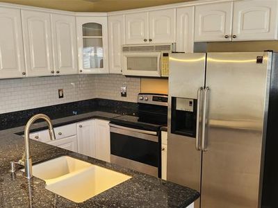 (Undisclosed Address), Oakland Park, FL, 33334