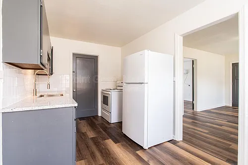1301 E Mount Vernon St #1301 Photo 1