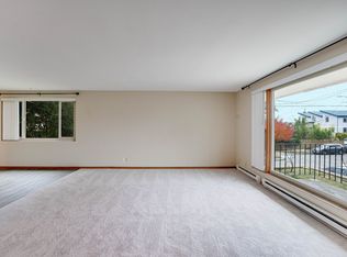 6400 11th Ave NW #6402, Seattle, WA 98107