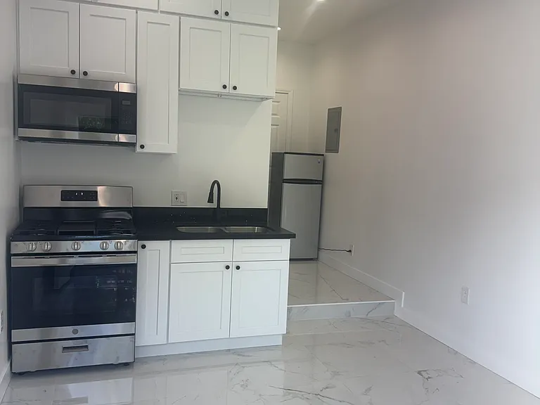 4525 Dunsmore Ave #B — Photo 15