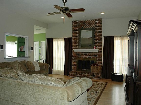 2nd image of 3214 Carmel Valley Dr