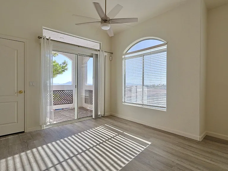 700 Carnegie St #1424 — Photo 11