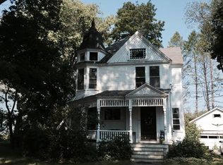 27 Grove St, Merrimac, MA 01860