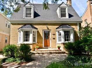 7054 N Mason Ave, Chicago, IL