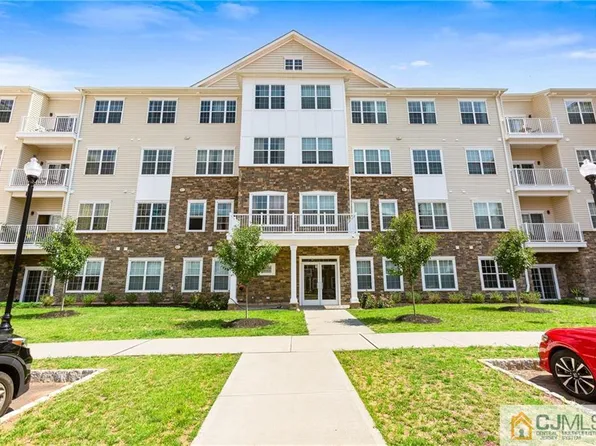 247 Lorhan Dr #2247, Piscataway, NJ 08854