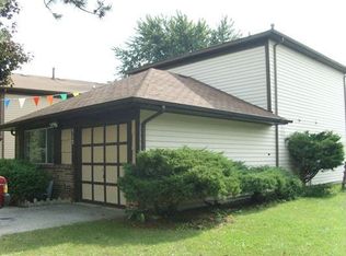 513 Old Stone Rd, Bolingbrook, IL 60440