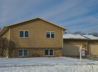 519 Agnes Ave, Waunakee, WI 53597