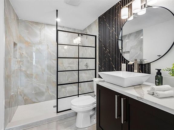 3rd image of 230 BEVERLY BOULEVARD