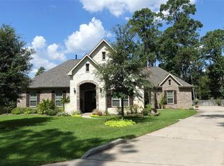 819 Woodland Ct, Conroe, TX 77302