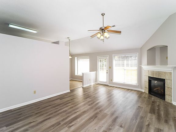5th image of 10109 Lynham Dr