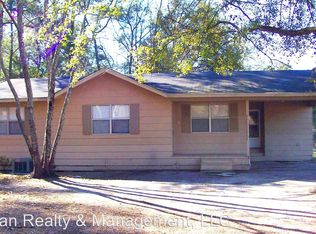 66 McCarty Ln, Allenhurst, GA 31301