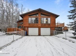 8421 Ryoaks Pl, Anchorage, AK 99504
