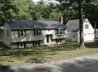 7 Lucy St, Douglas, MA 01516