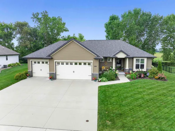 2124 Trellis Dr, De Pere, WI 54115