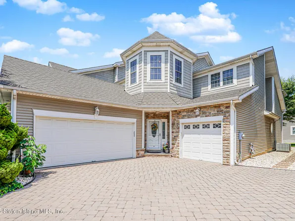 43 Chart Loop, Staten Island, NY 10309