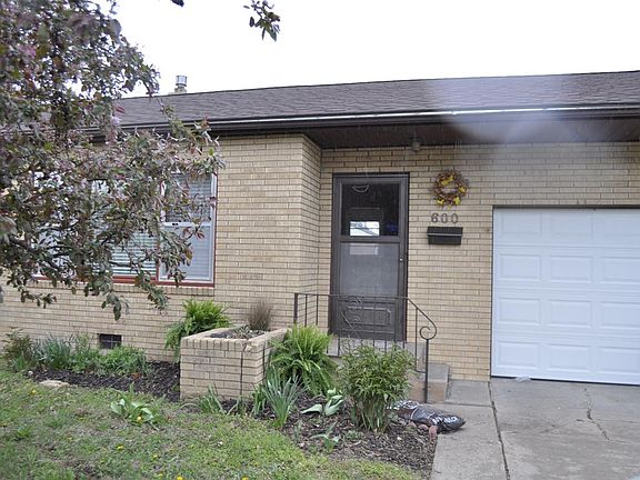 2nd image of 600 N Schiller Ave