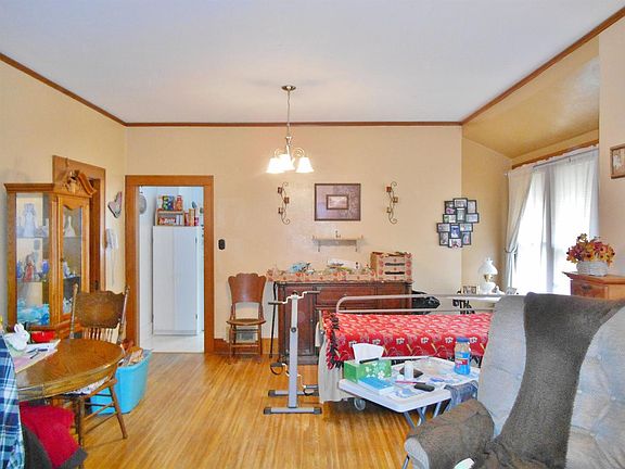 3rd image of 503 N Wilson Ave