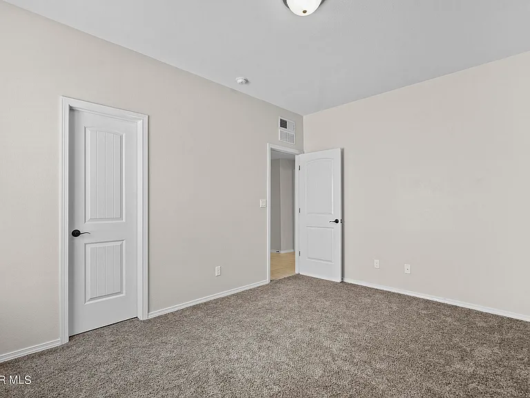 2113 William Caples St — Photo 16