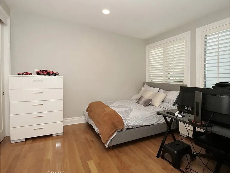 1026 Duncan Ave — Photo 29