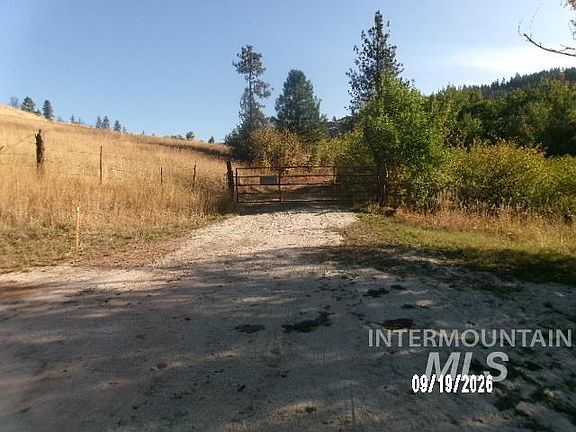 2nd image of 31997 Second Fork Rd