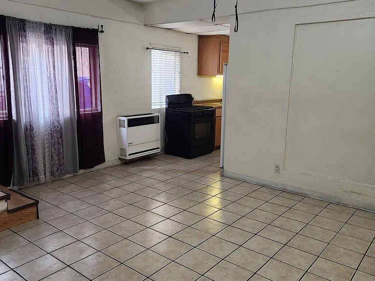 1243 S 43rd St — Photo 3