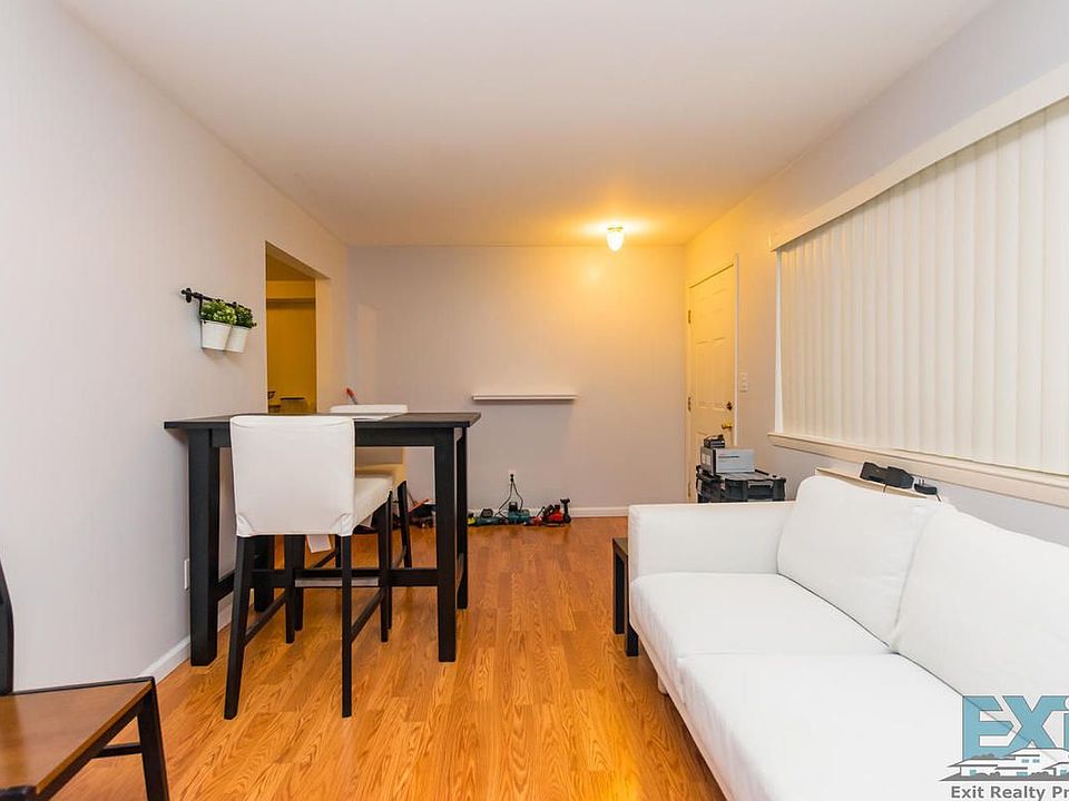 1st image of 2461 Wickham Ave #A