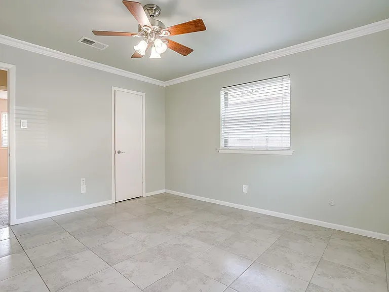 1812 Winchester Way — Photo 13