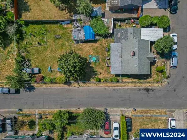 2194 Vaughn Ave NE, Salem, OR 97305