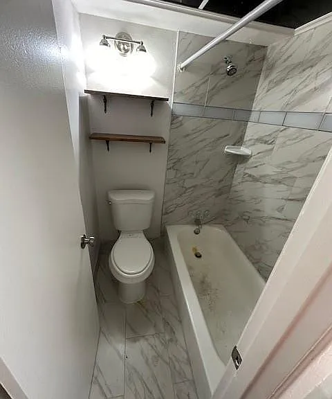 3400 Timmons Ln #24 — Photo 3