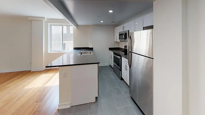 Rented by Metro Garden Realty NYC | media 32