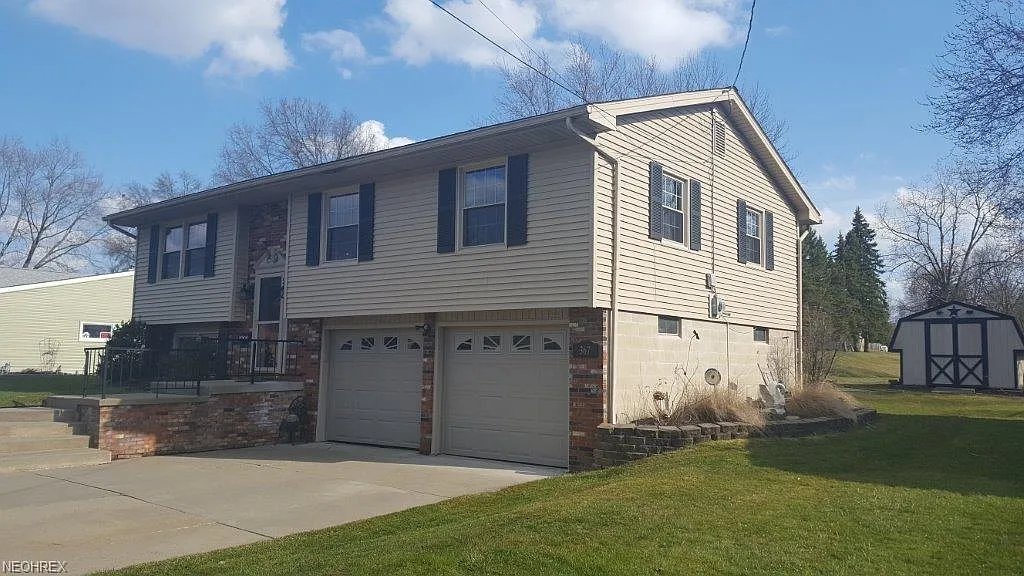 367 Annawan Ln photo 1