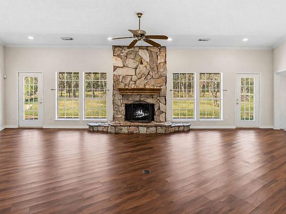 4th image of 7825 Hughes Ranch Rd