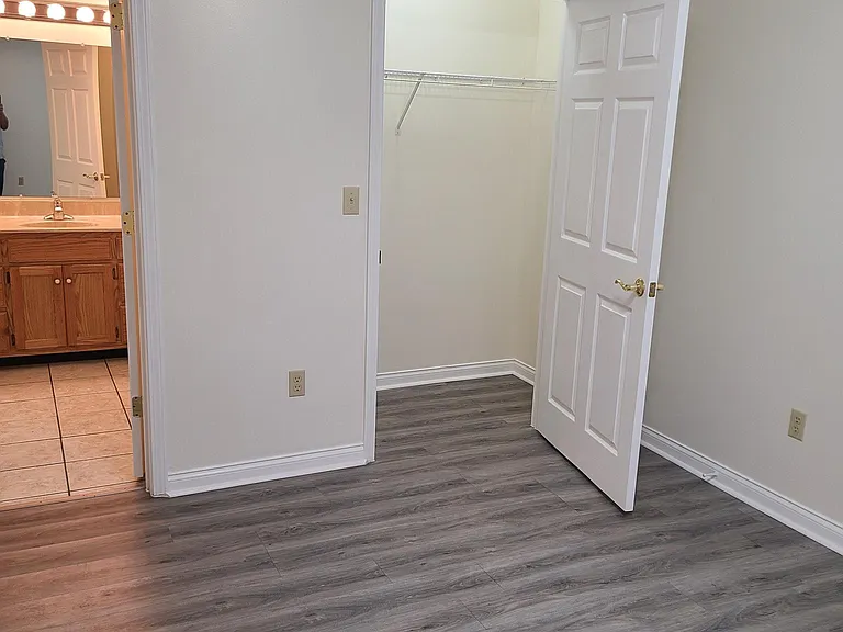 14 Cornerstone Dr — Photo 7