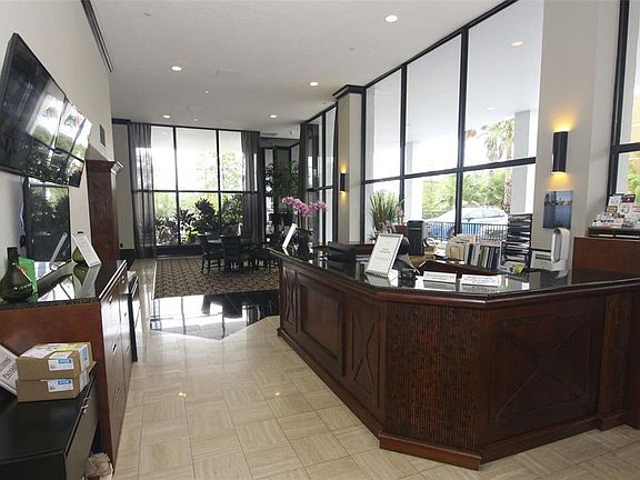4th image of 400 E Colonial Dr APT 1207