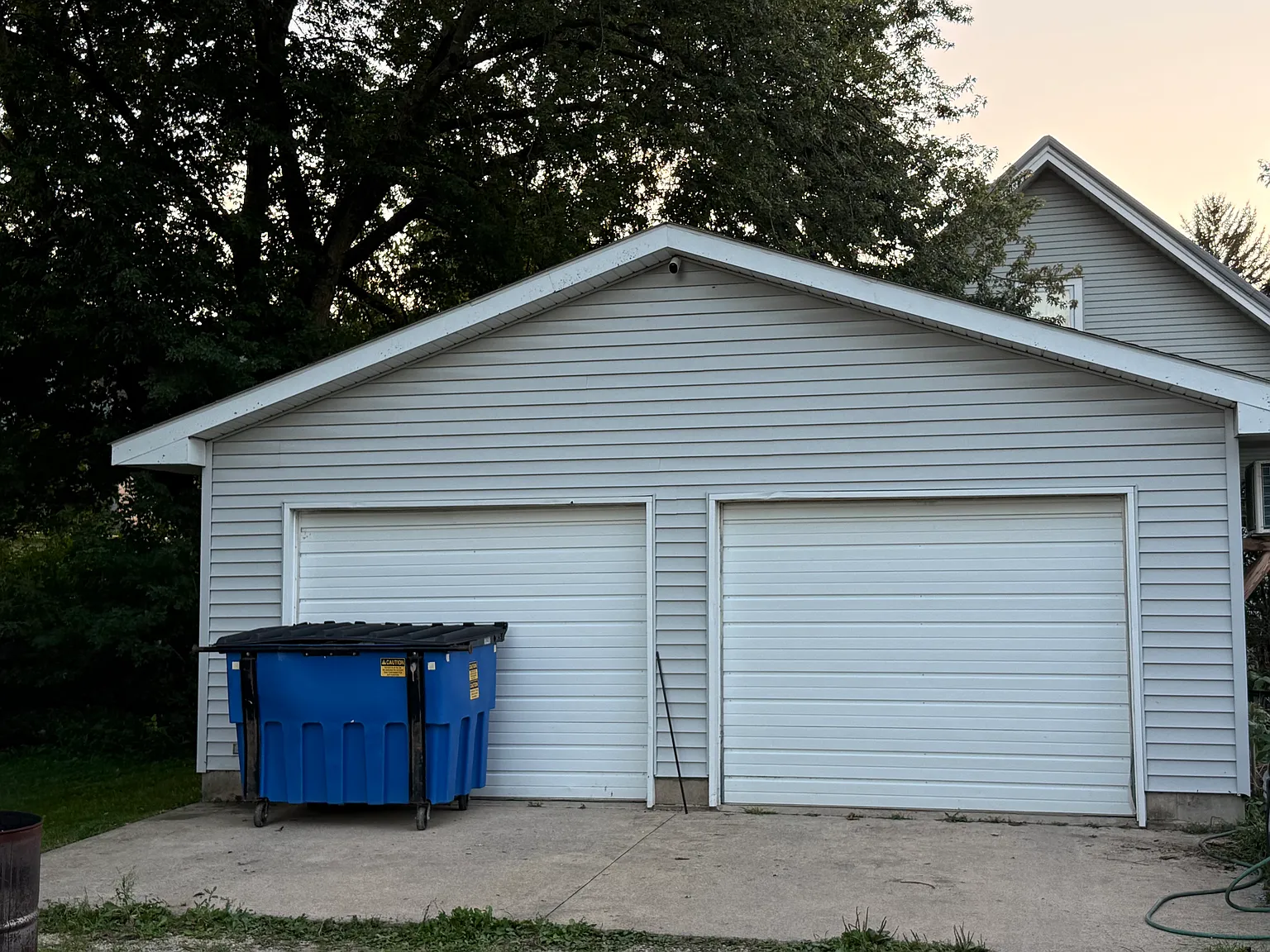 204 N Walnut St — Photo 3